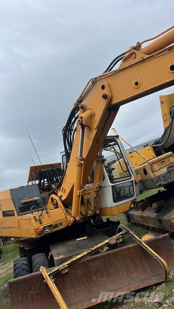 Liebherr A 922 Radiatoare