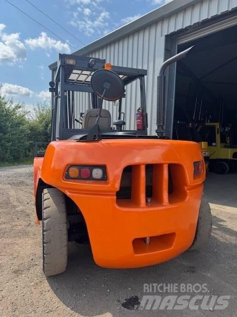 Doosan D 90 S-5 Stivuitor diesel