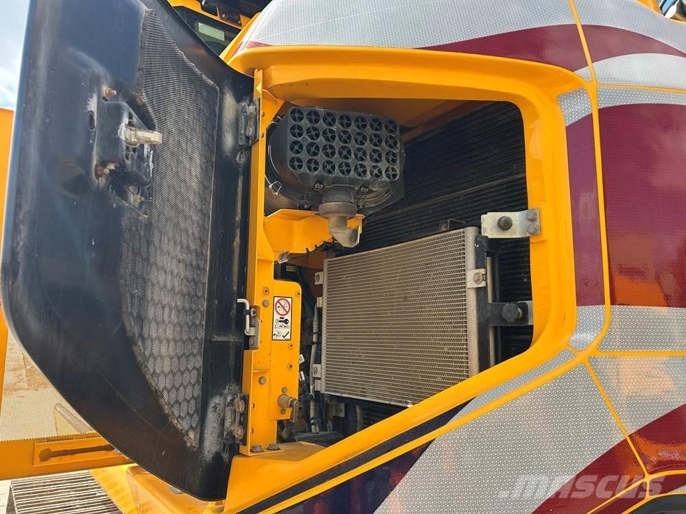 JCB 245XR Excavatoare pe șenile
