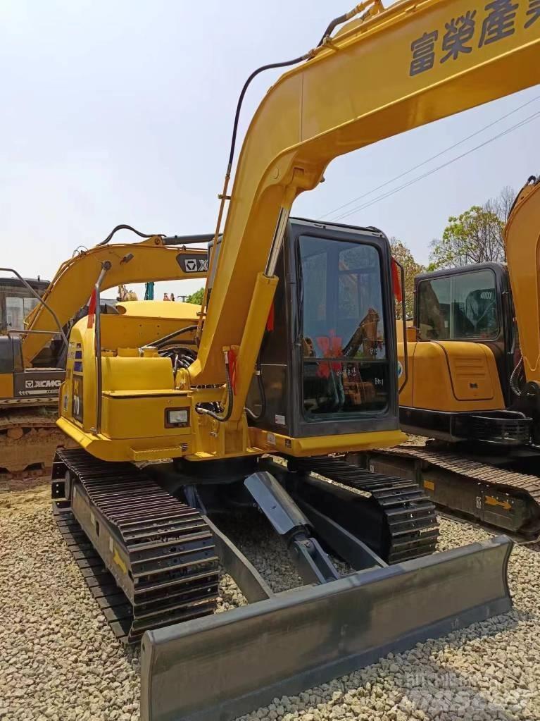 Komatsu PC 70 Excavatoare 7t - 12t