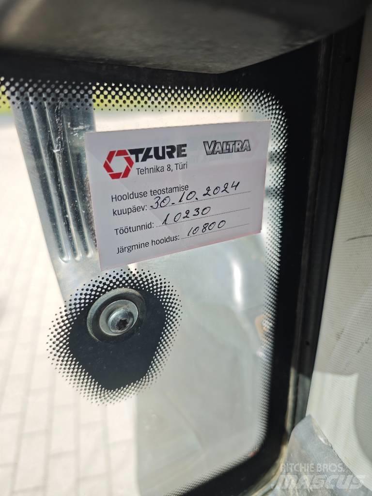 Valtra T 214 D Tractoare