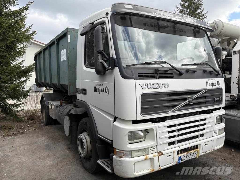 Volvo FM7 Camioane Demontabile