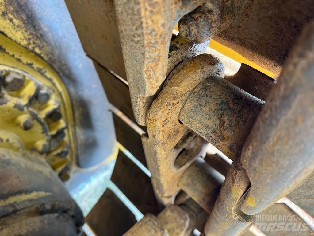 CAT D 6 K Buldozere pe senile