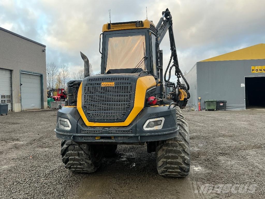 Ponsse ERGO 8W Combine forestiere
