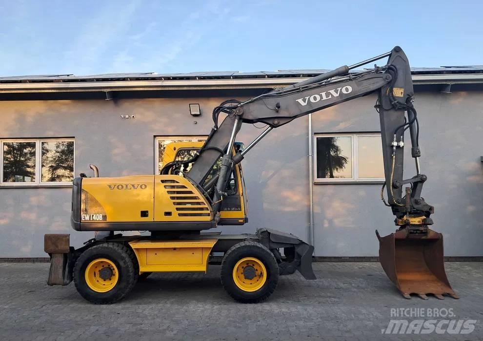 Volvo EW 140 B Excavatoare cu roti