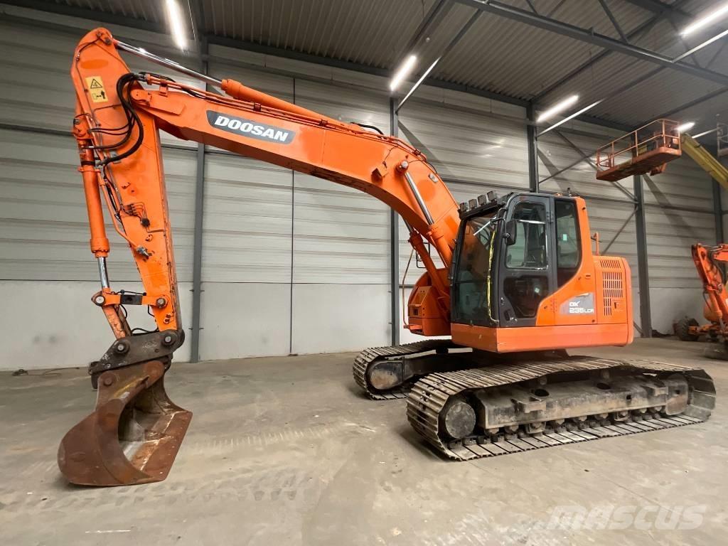 Doosan DX 235 LCR Excavatoare pe șenile
