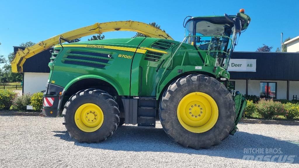 John Deere 8700i Forajere cu autopropulsare