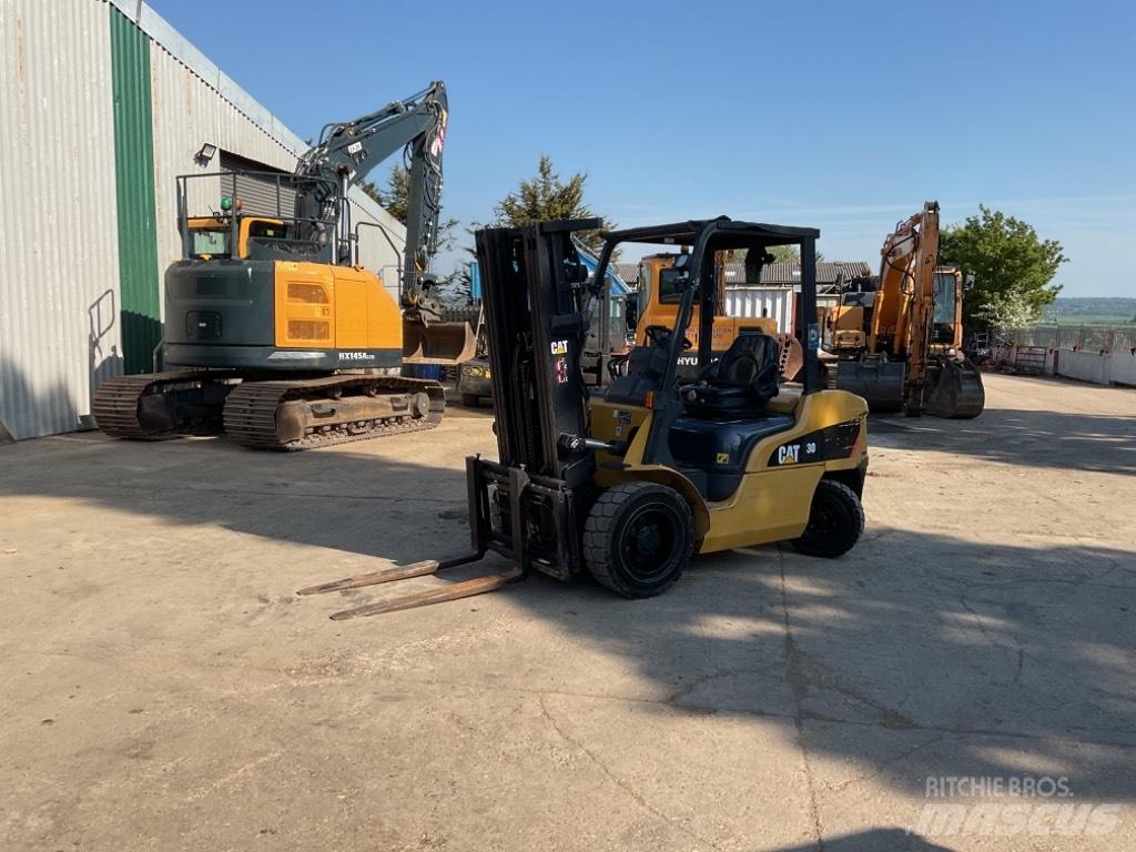 CAT DP30NT Stivuitor diesel