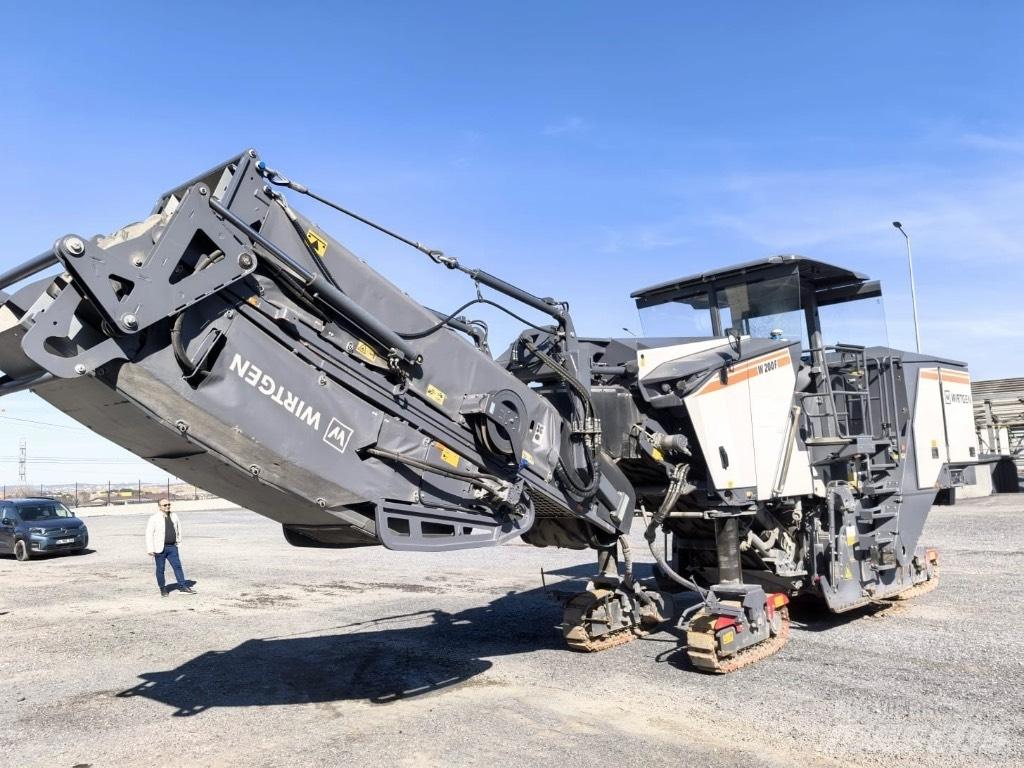 Wirtgen W200F Utilaje asfalt cu freze reci