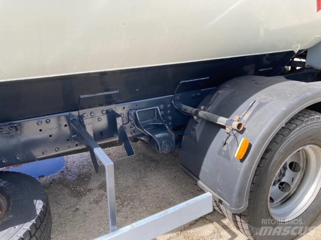 Iveco 135E25 Cisterne
