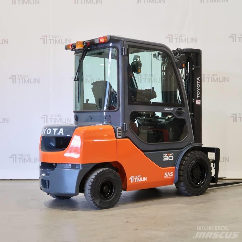 Toyota 02-8FDF30 Stivuitor diesel