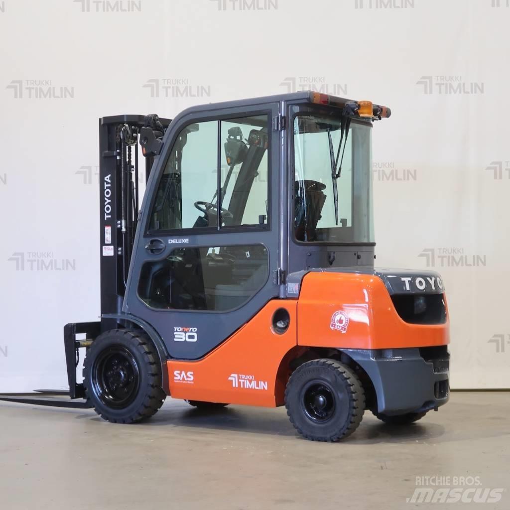 Toyota 02-8FDF30 Stivuitor diesel