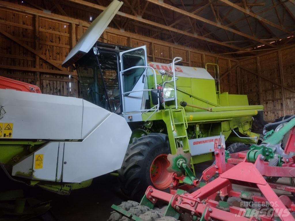 CLAAS 68 S Combine de secerat