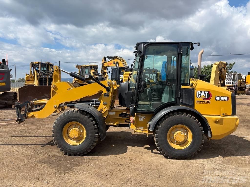 CAT 906 M Incarcator pe pneuri