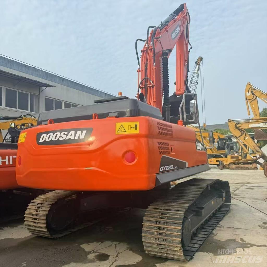 Doosan DX225LC-9C Excavatoare 7t - 12t