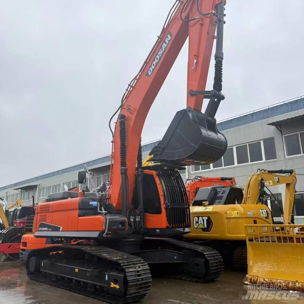 Doosan DX225LC-9C Excavatoare 7t - 12t