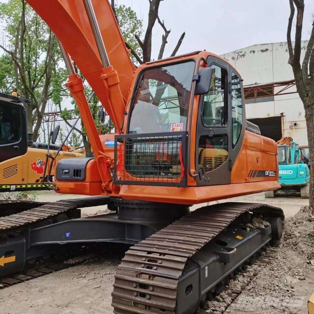 Doosan DX 300 LC Excavatoare pe șenile
