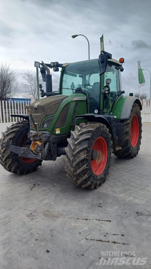 Fendt 512 Tractoare