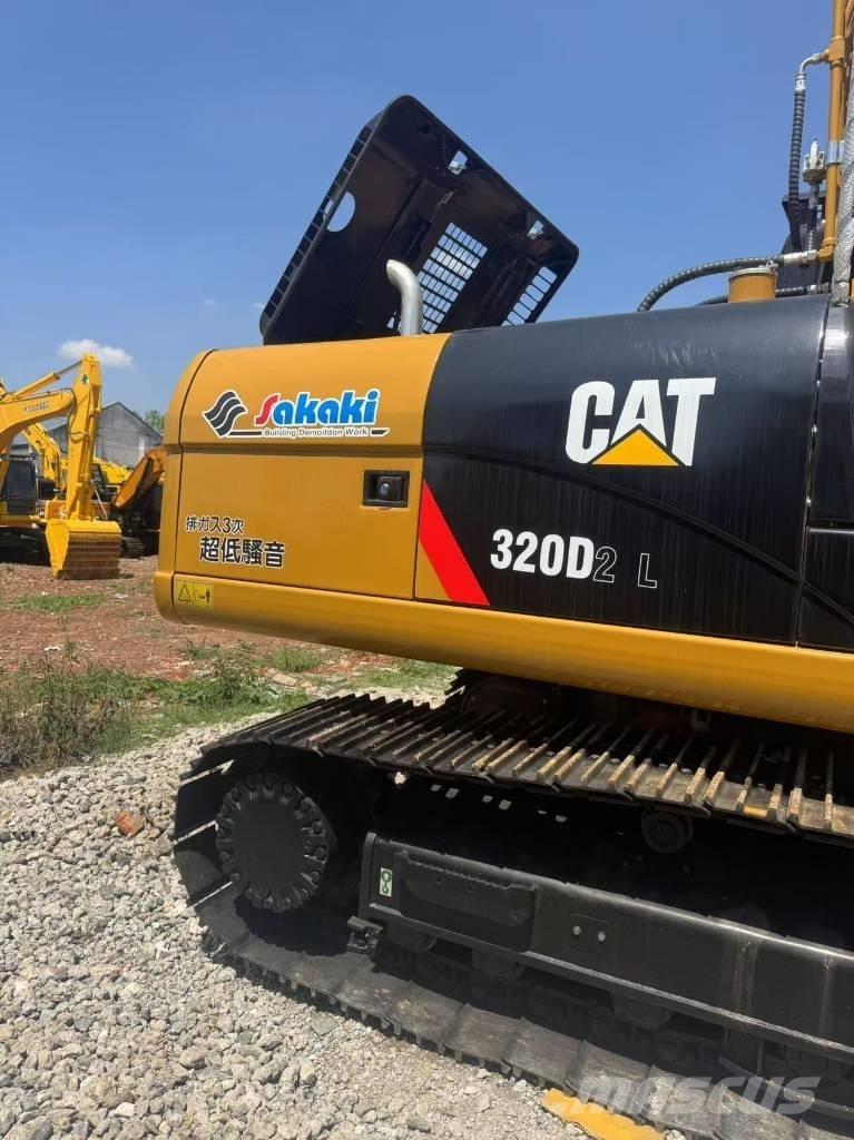 CAT 320D2 Excavatoare pe șenile
