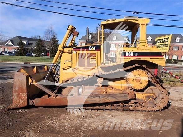 CAT D6R XL Buldozere pe senile