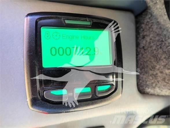 Gehl V270 Mini incarcator