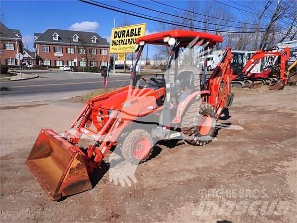Kubota B26 Buldoexcavatoare