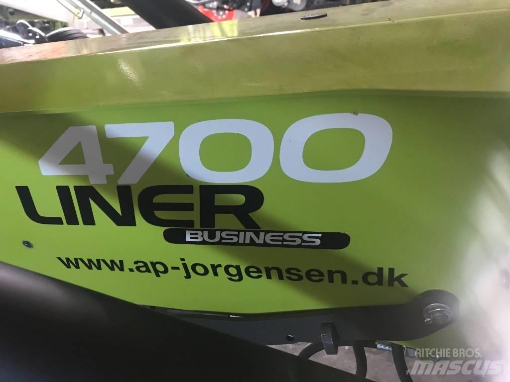 CLAAS Liner 4700 Greble