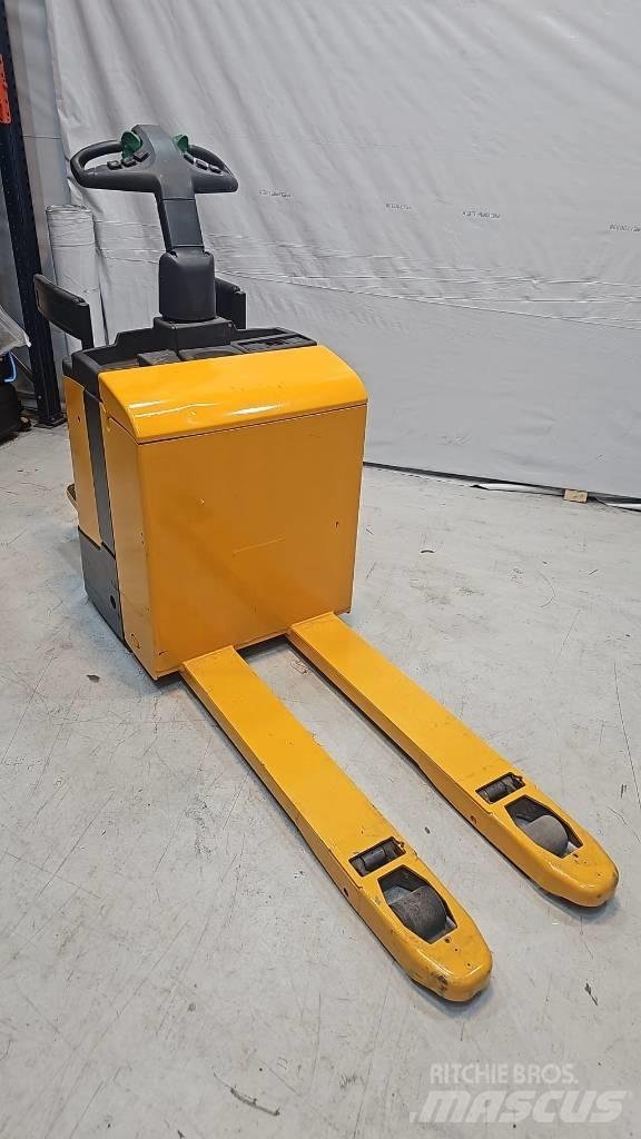 Jungheinrich ERE 120 Transpaleta cu platforma