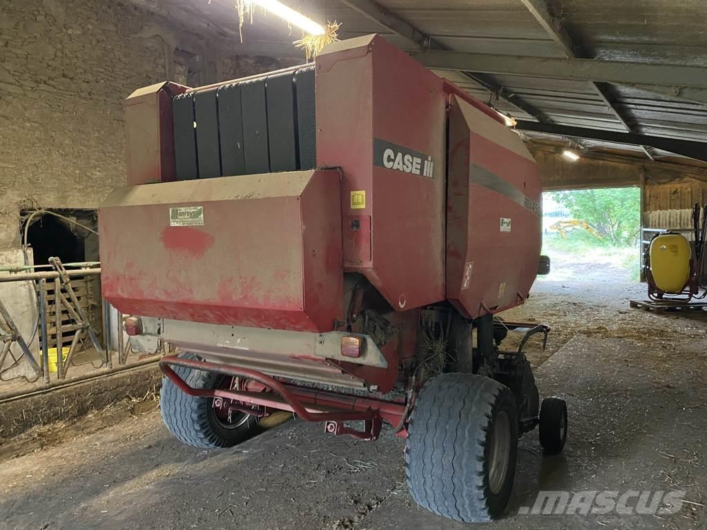 Case IH RBX 452 Masina de balotat cilindric
