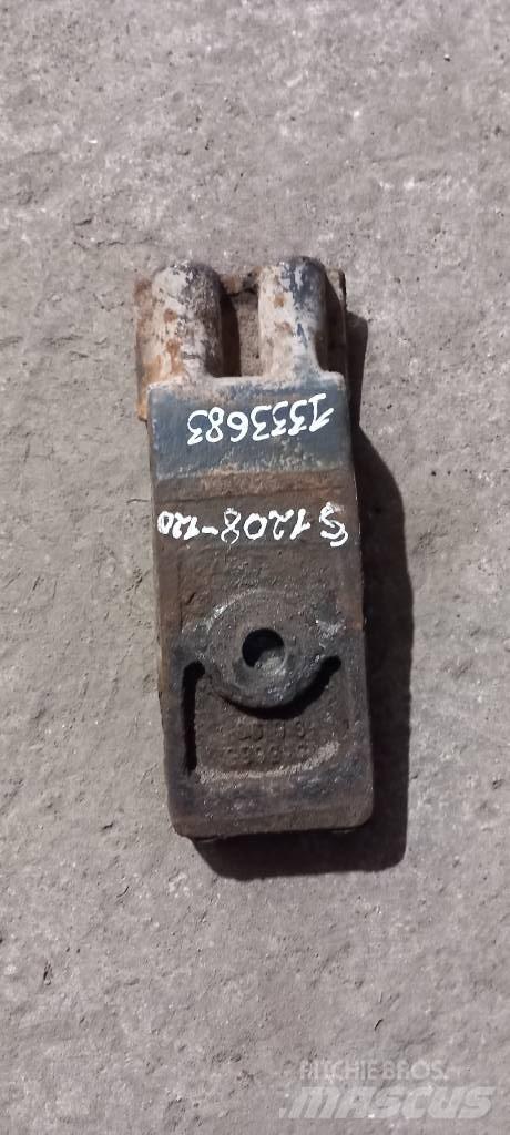 Scania 94 D.    1333683 Axe