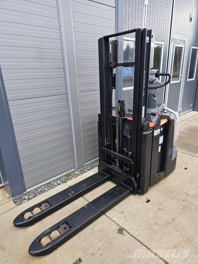 BT SPE 200 D 2500mm Transpaleta manuala