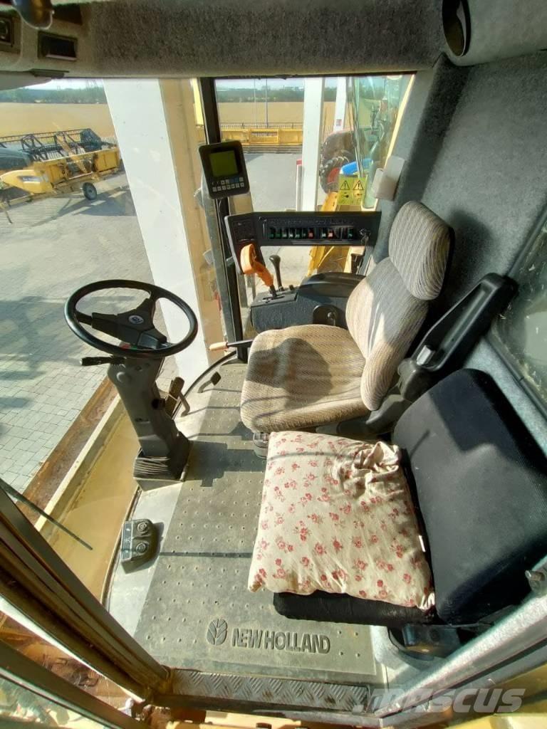 New Holland TF 76 Combine de secerat
