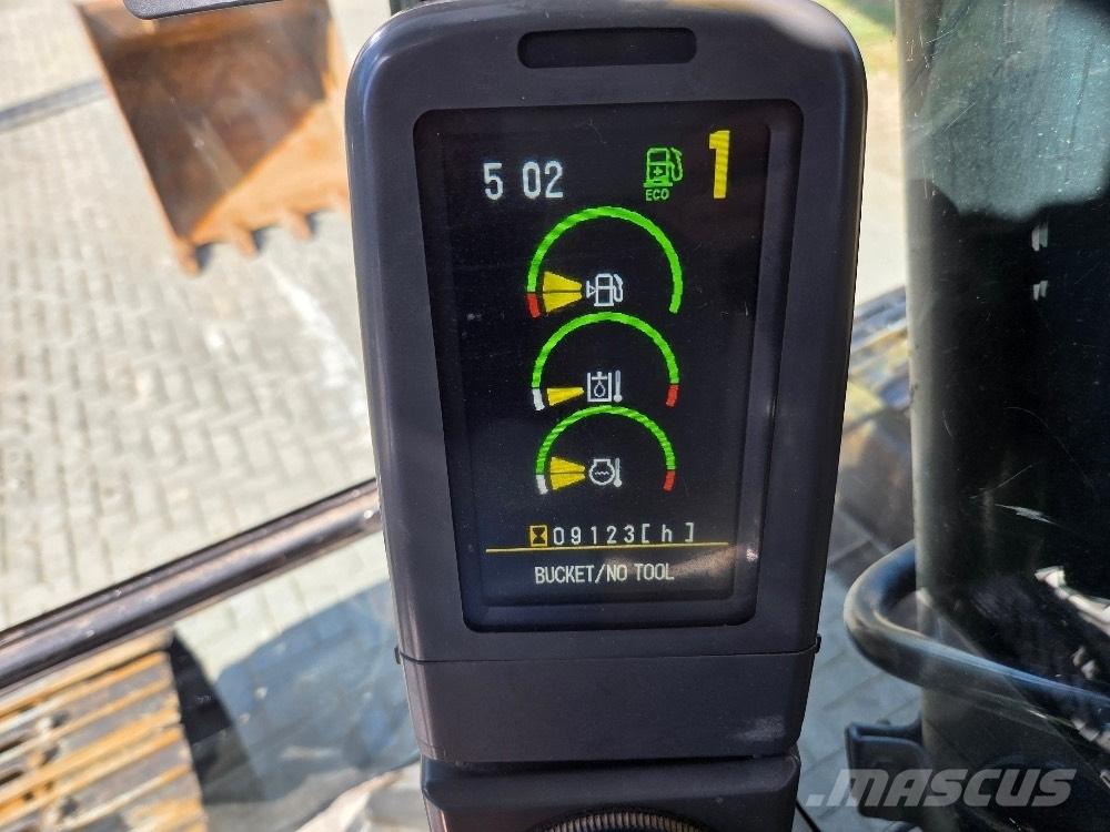 CAT 323DL Excavatoare pe șenile
