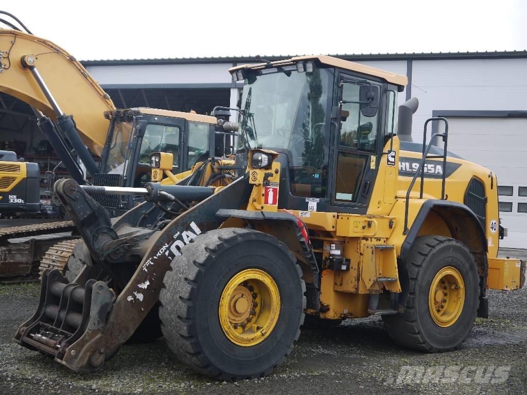 Hyundai HL955A Incarcator pe pneuri