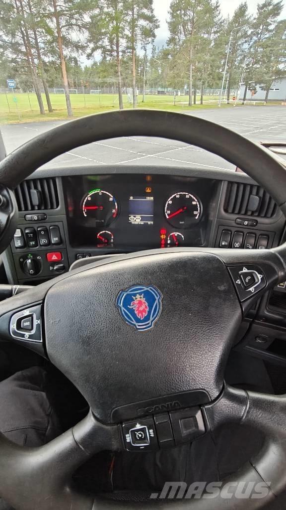 Scania G 440 Camion cu carlig de ridicare