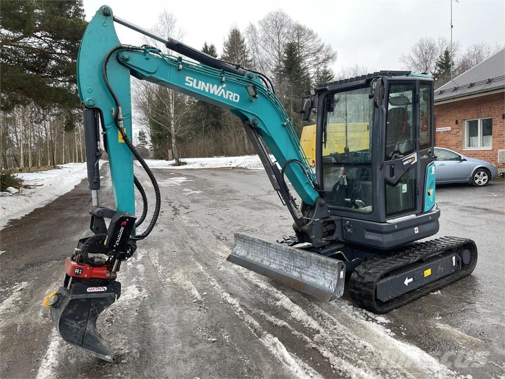 Sunward SWE35UF Mini excavatoare < 7t
