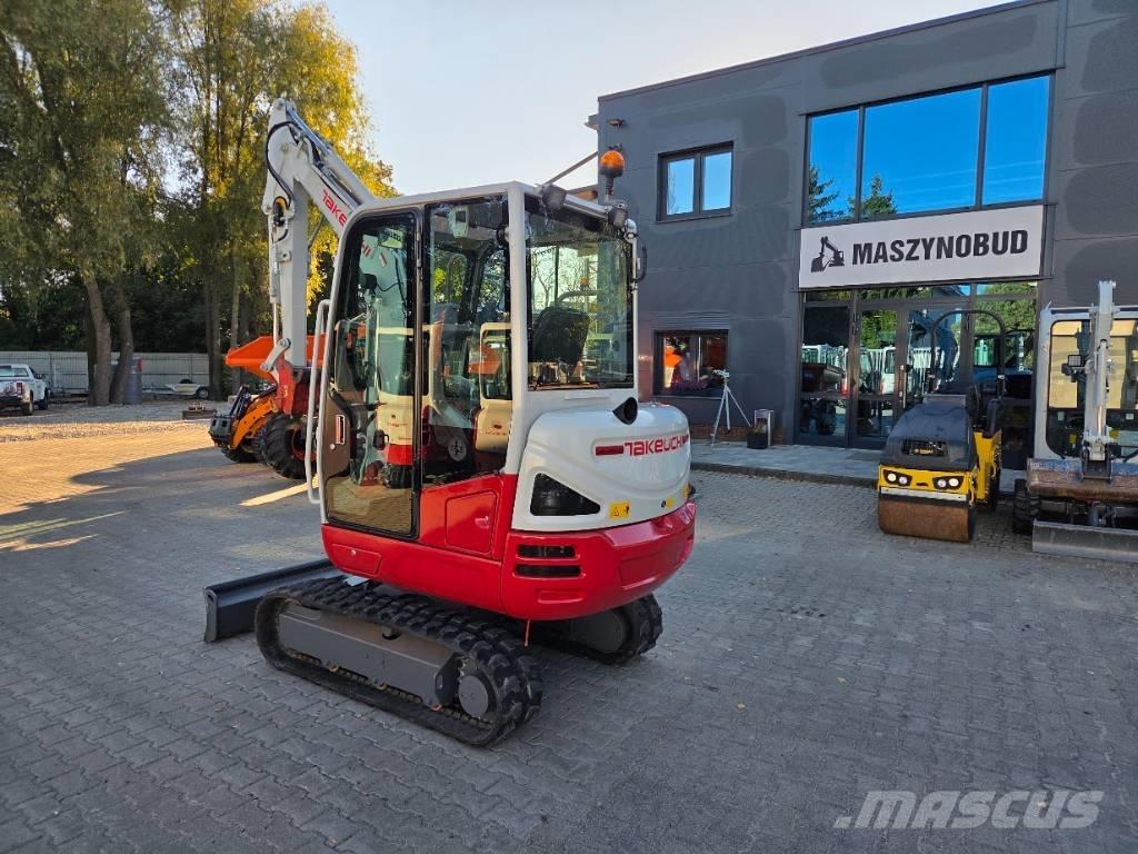 Takeuchi TB230 + HS03 Mini excavatoare < 7t