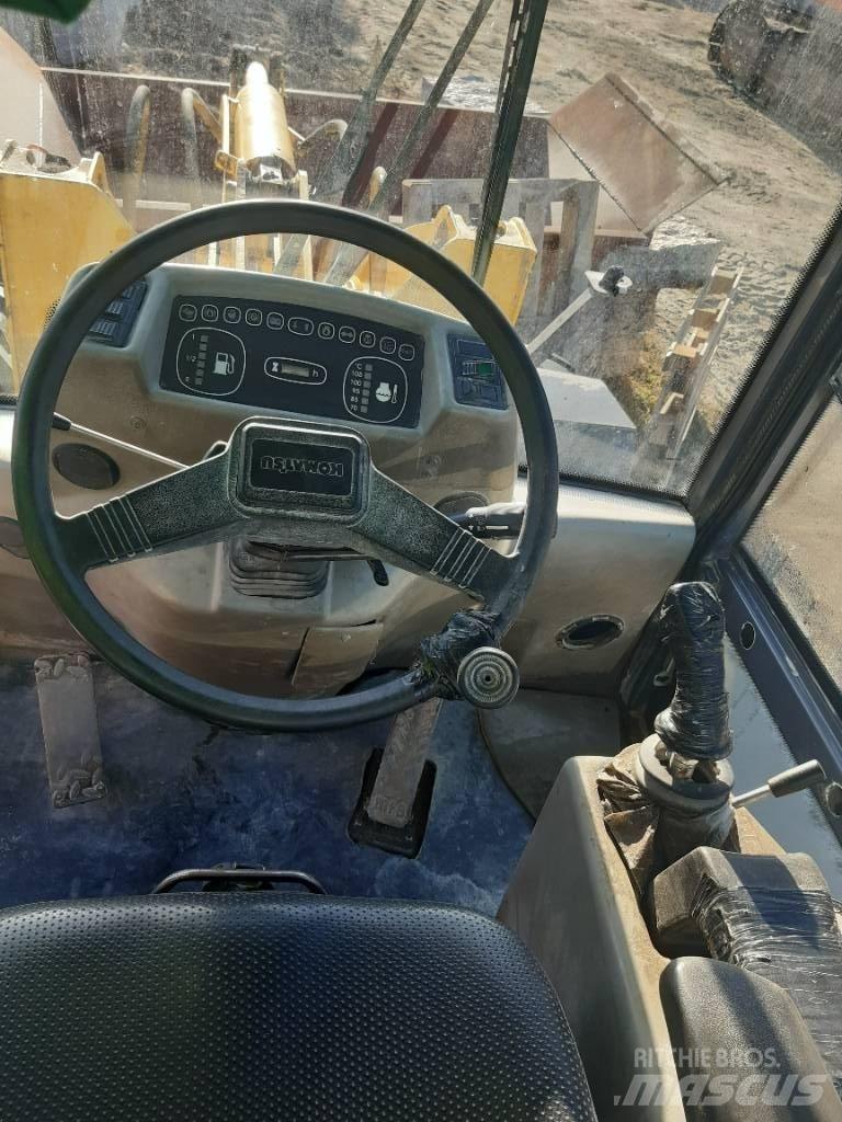 Komatsu WA95-3 Incarcator pe pneuri