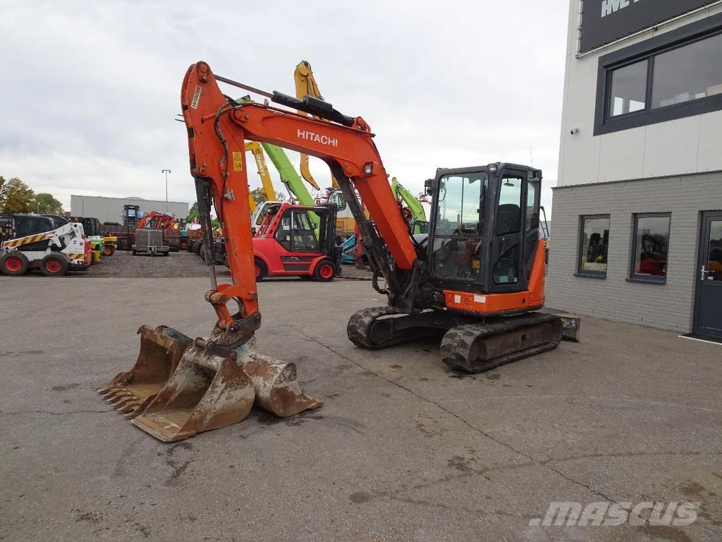 Hitachi ZX65USB5-A Mini excavatoare < 7t