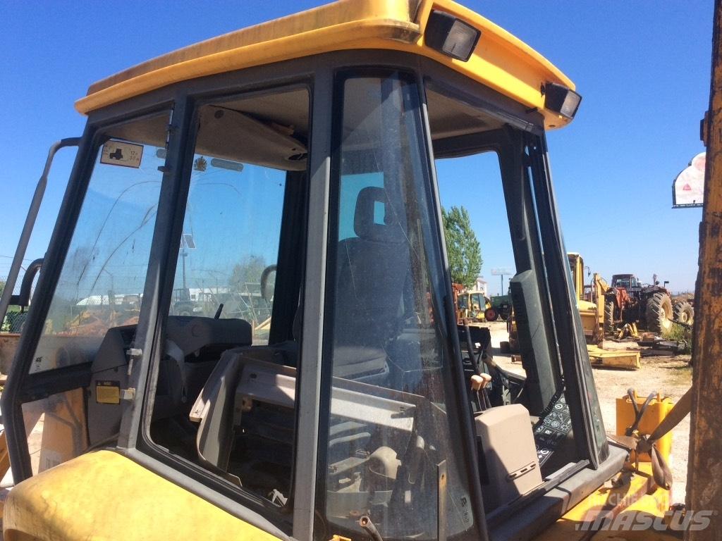 JCB 3 CX Cabine si interior