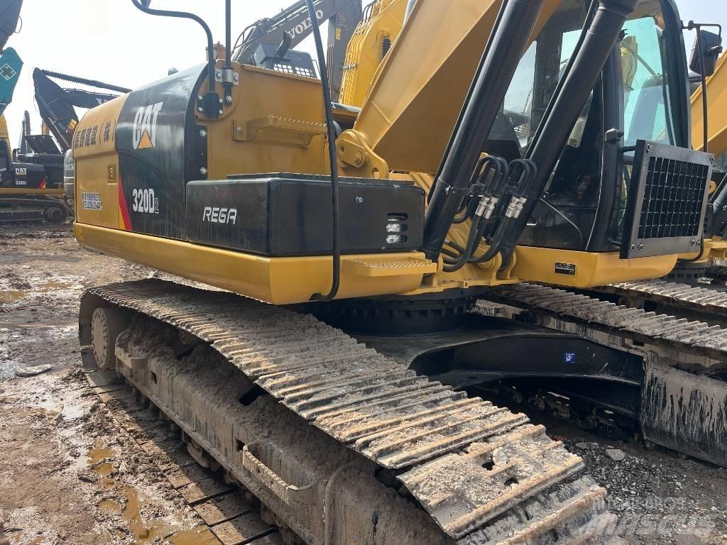 CAT 320 D Excavatoare pe șenile
