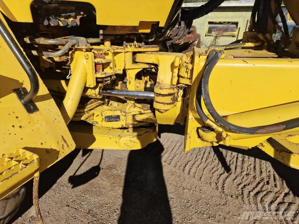 CAT 725 Transportoare articulate