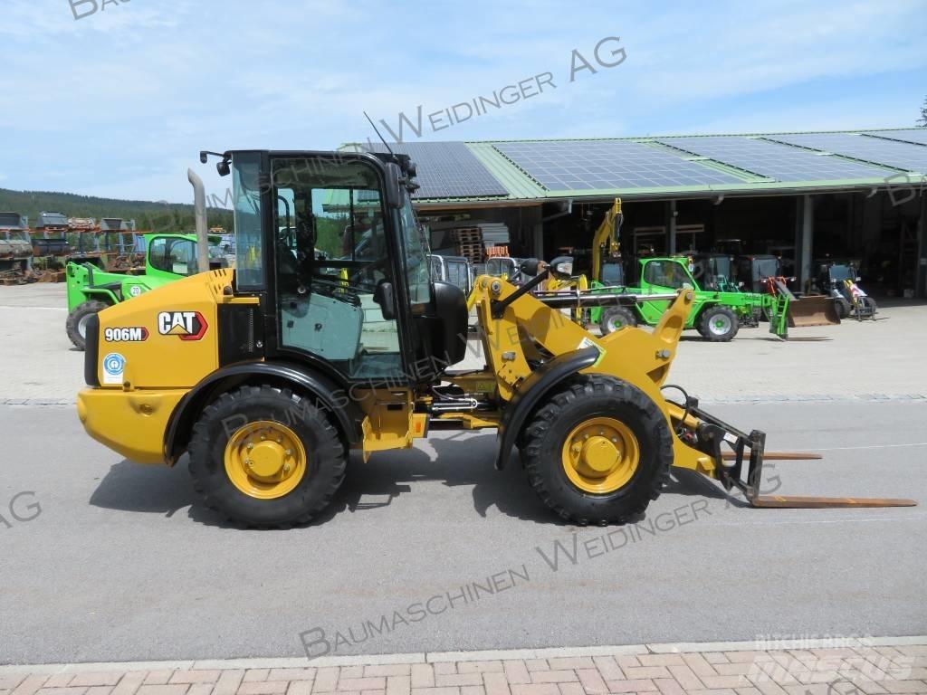 CAT 906M Incarcator pe pneuri