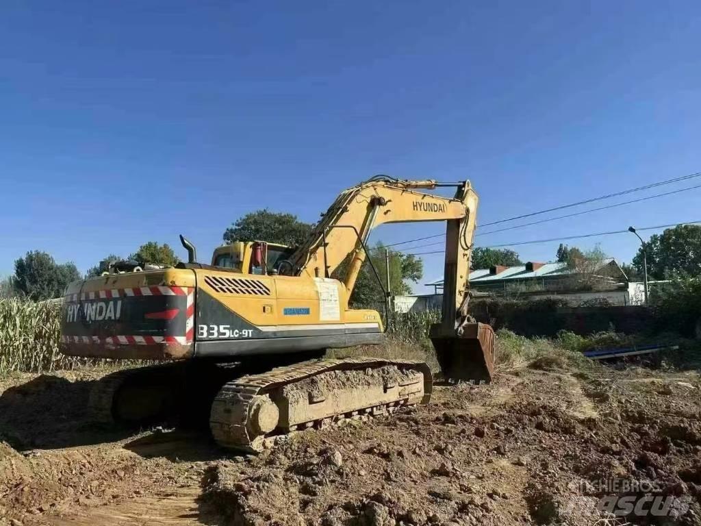 Hyundai 305 LC-9T Excavatoare pe șenile
