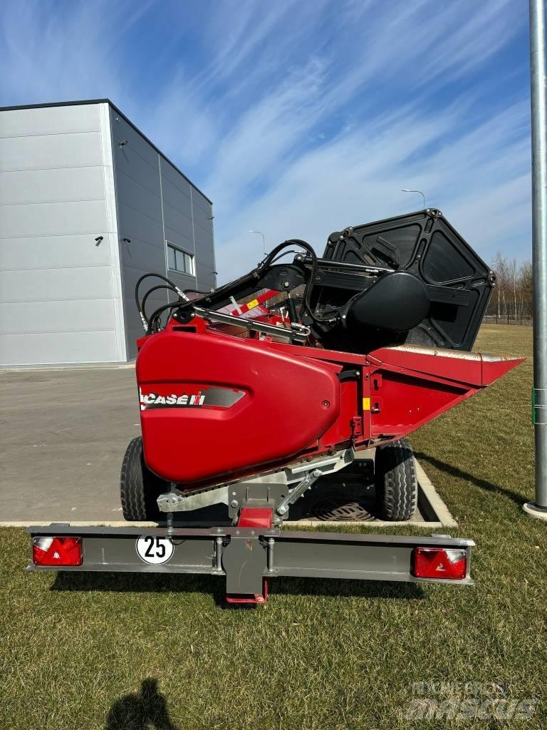 Case IH 8250 Combine de secerat