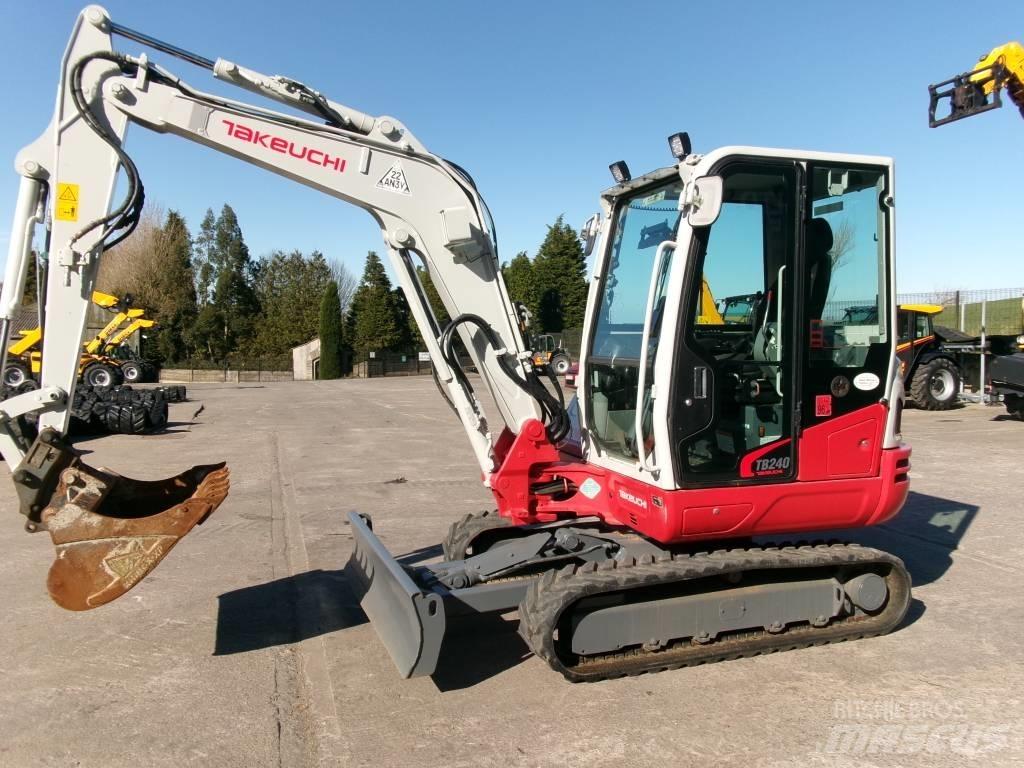 Takeuchi TB 240 Mini excavatoare < 7t
