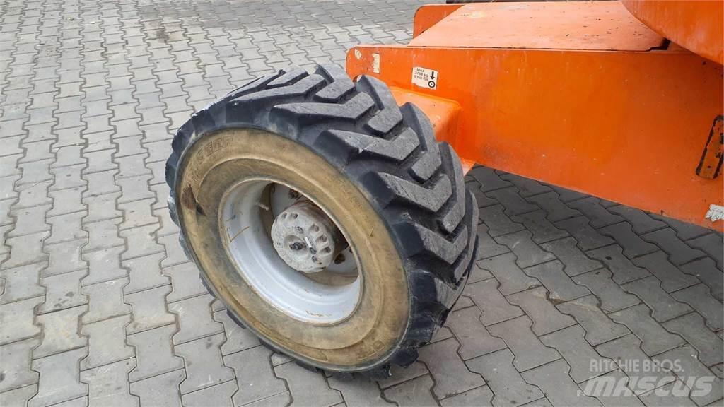 JLG 460SJG Nacele cu brat telescopic