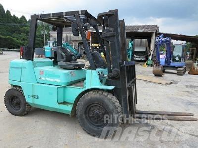 Mitsubishi FD35T-MC Strivuitoare-altele