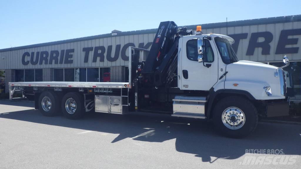 Freightliner 114 SD Camioane cu macara