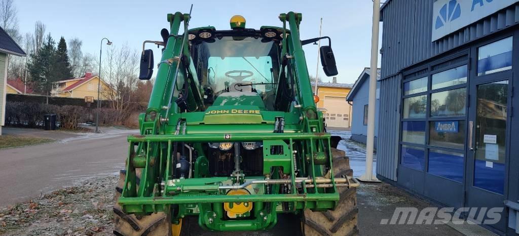 John Deere 6120 M Tractoare